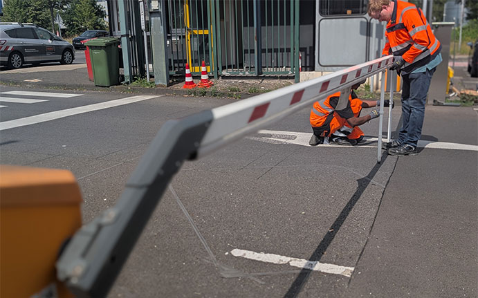 Schrankenanlage nach Anfahrschaden erneuert